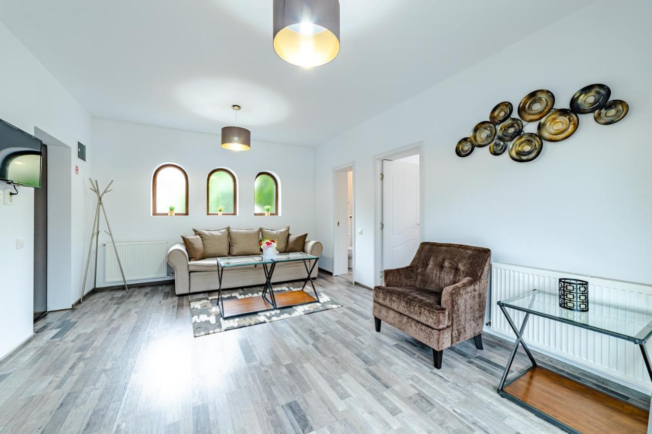 Yael Luxury Apartments 2 부스테니 외부 사진